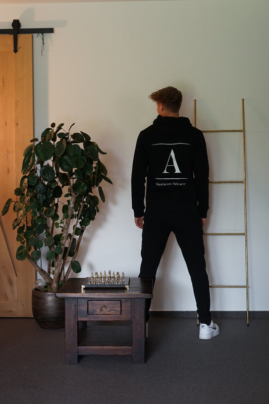 Adelfos Hoodie Zwart